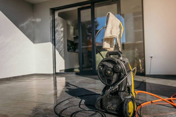 Best Sidewalk and Walkway Cleaning  in Vaville, CA